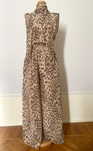 Load image into Gallery viewer, Palazzo silk trousers - Animalier print
