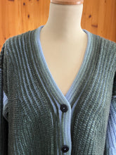 Load image into Gallery viewer, Cardigan Ballon Sleeves - light blue/green
