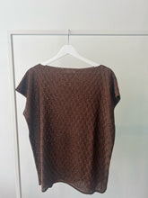 Load image into Gallery viewer, Square top knitted
