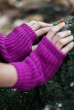 Load image into Gallery viewer, Arm Warmers
