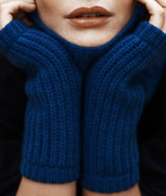 Load image into Gallery viewer, Arm Warmers
