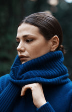 Load image into Gallery viewer, Neck Warmer
