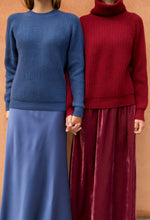 Load image into Gallery viewer, Over Roll Neck
